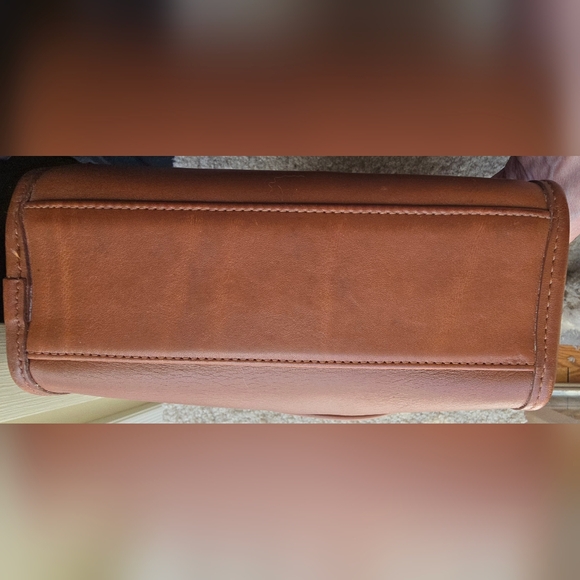 Vintage COACH Regina Bag #9983 British Tan Leather 90s Satchel - Picture 11 of 11